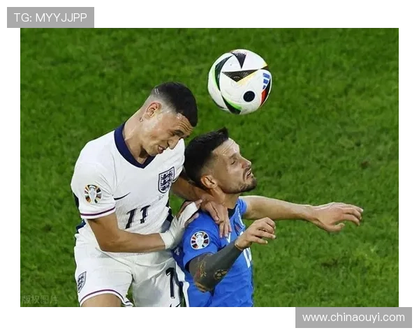 半场闷平阿伦森失良机利兹富勒姆