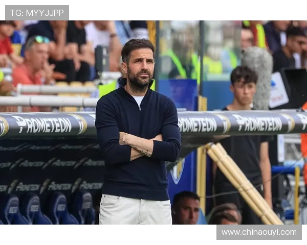 皇马43岁少帅危机四伏 更衣室失去信任 皇马43岁少帅危机四伏 更衣室失去信任